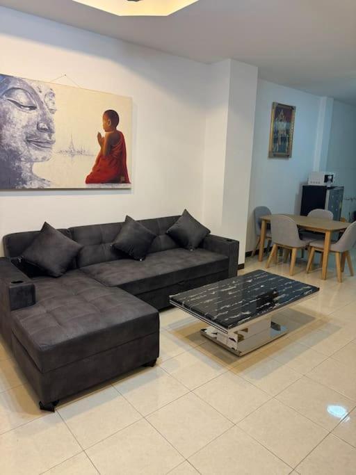 2 Bedroom Townhouse *